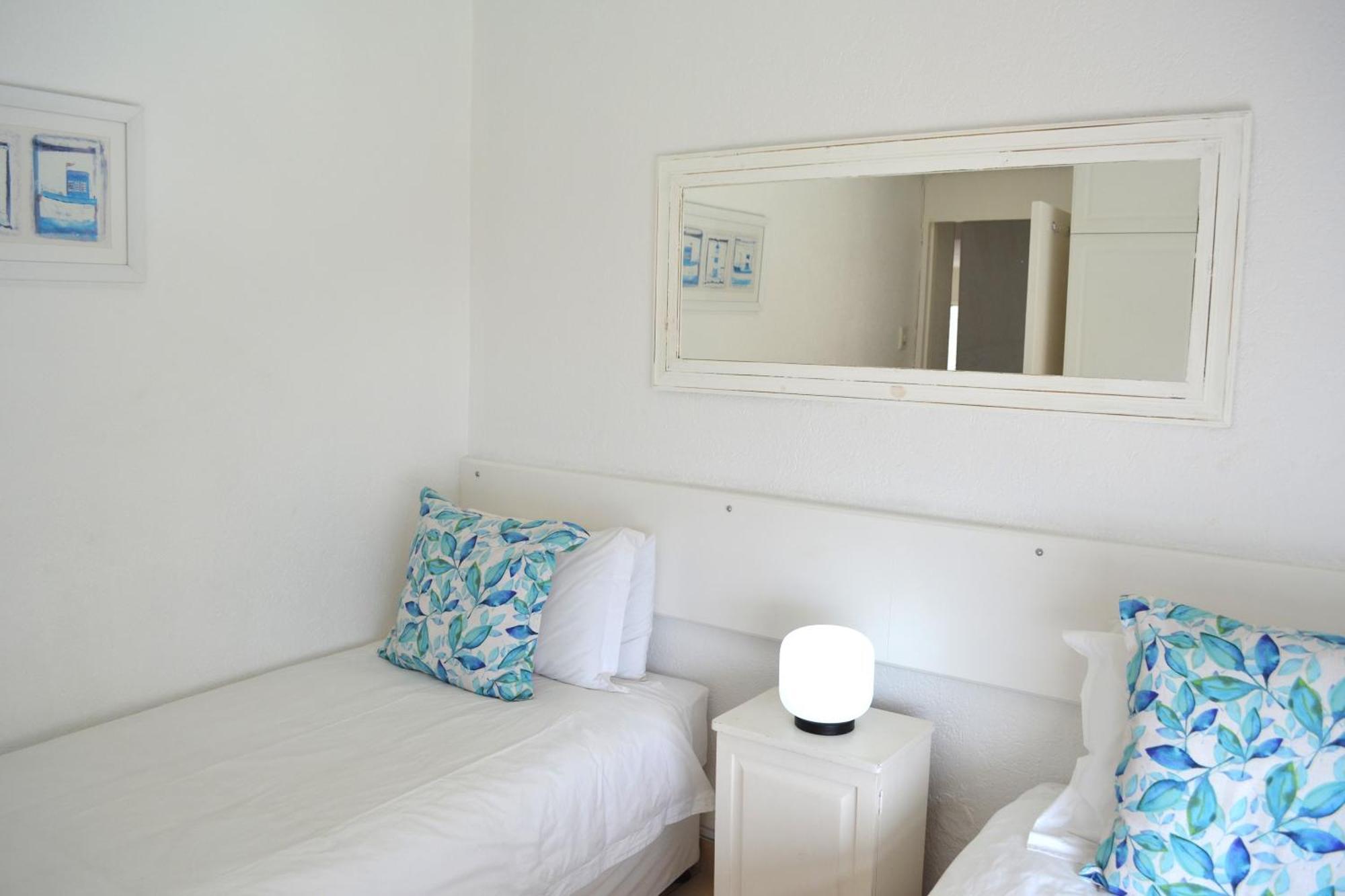 904 Bermudas 3 Bedroom Front Sea View * Durban