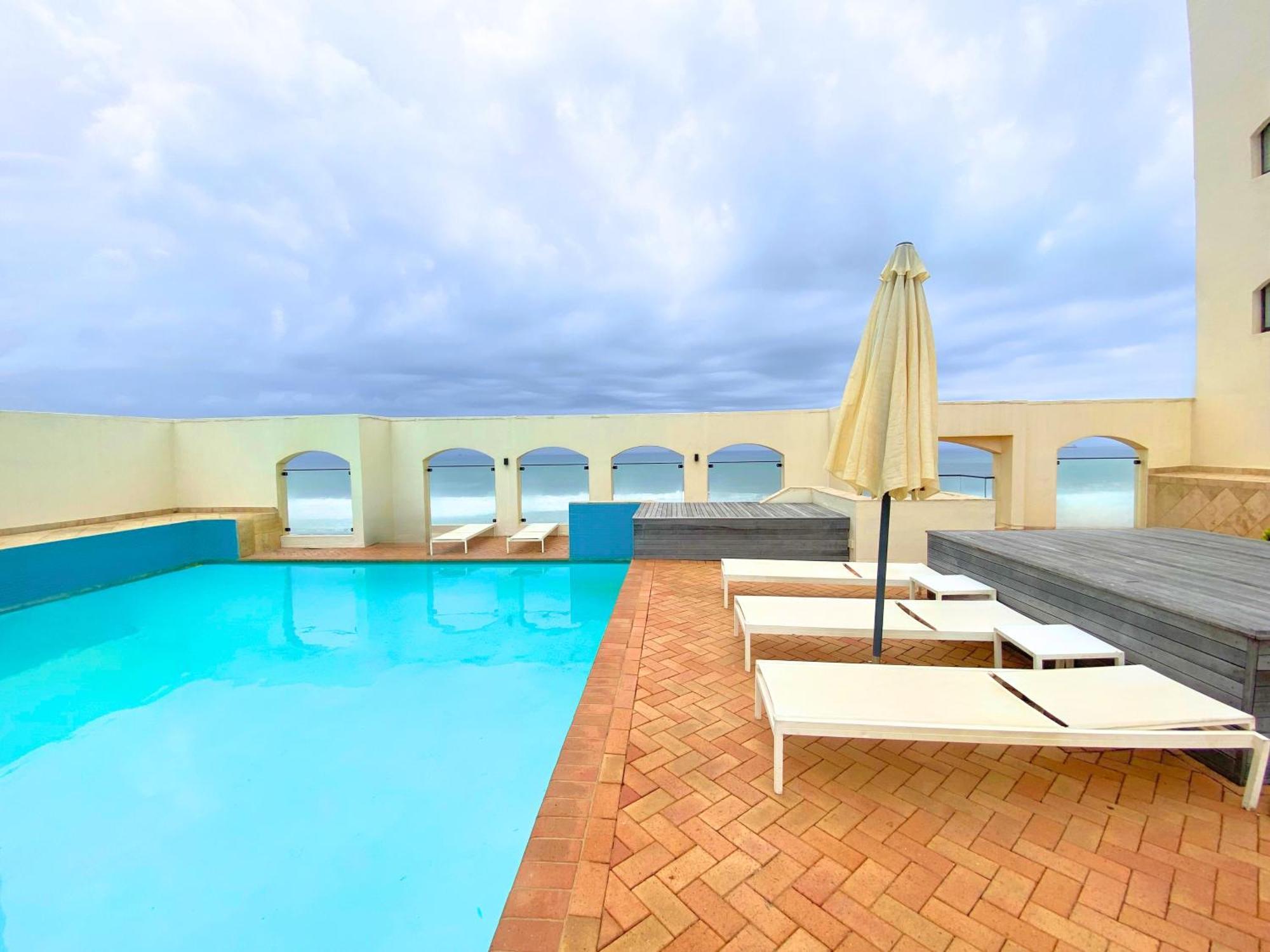 Apartment 904 Bermudas 3 Bedroom Front Sea View Durban