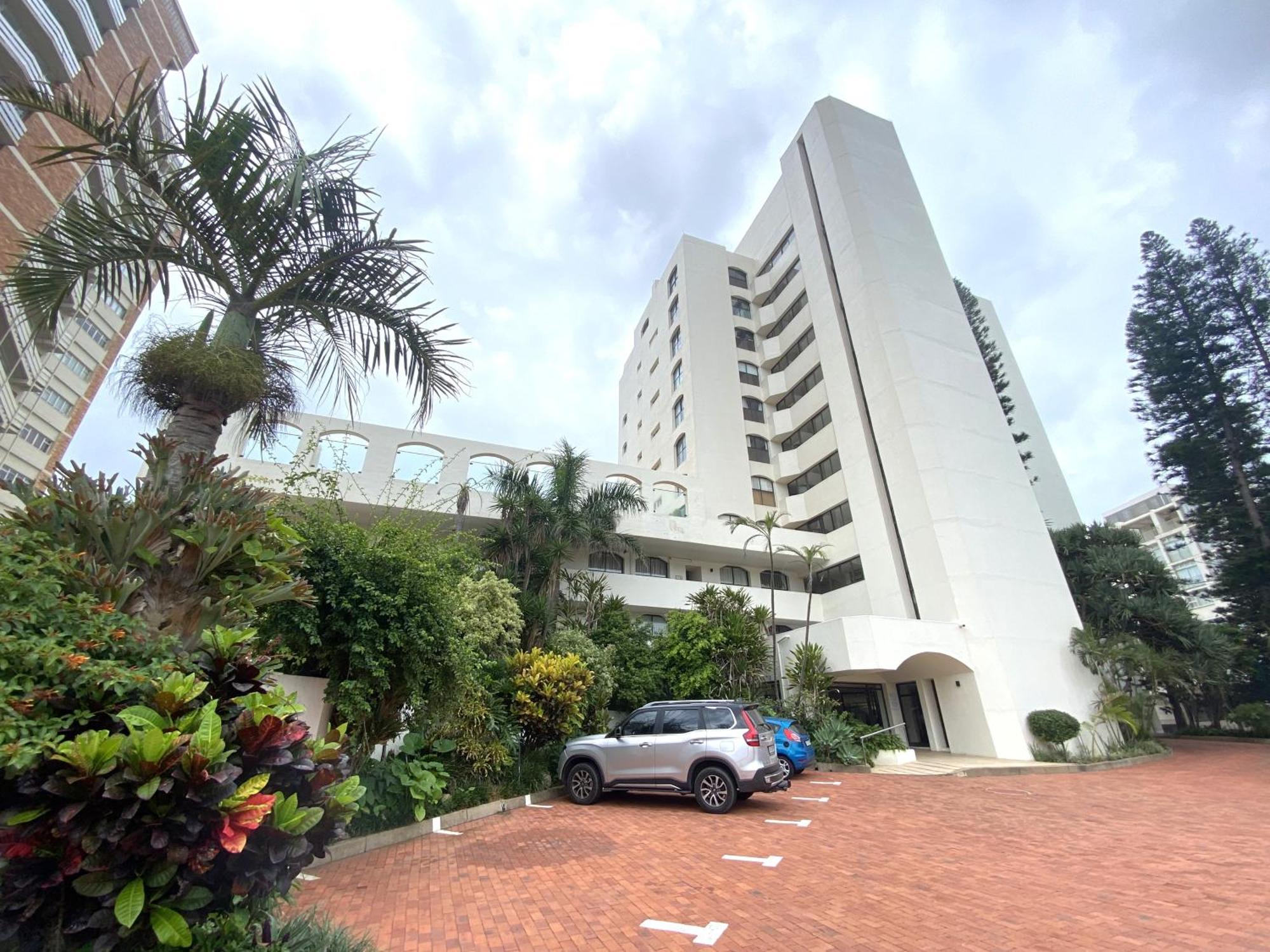 Apartment 904 Bermudas 3 Bedroom Front Sea View